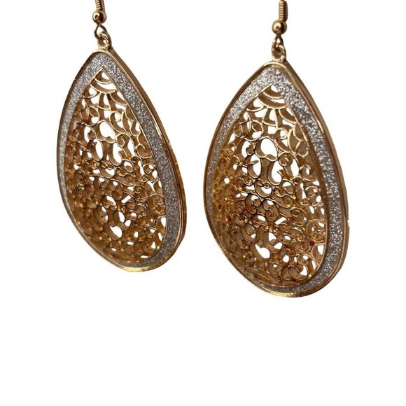 Goldtone Filigree Cutout Earrings Teardrop Shape Pierced Hook 2.25" Drop Dangle - Picture 1 of 6